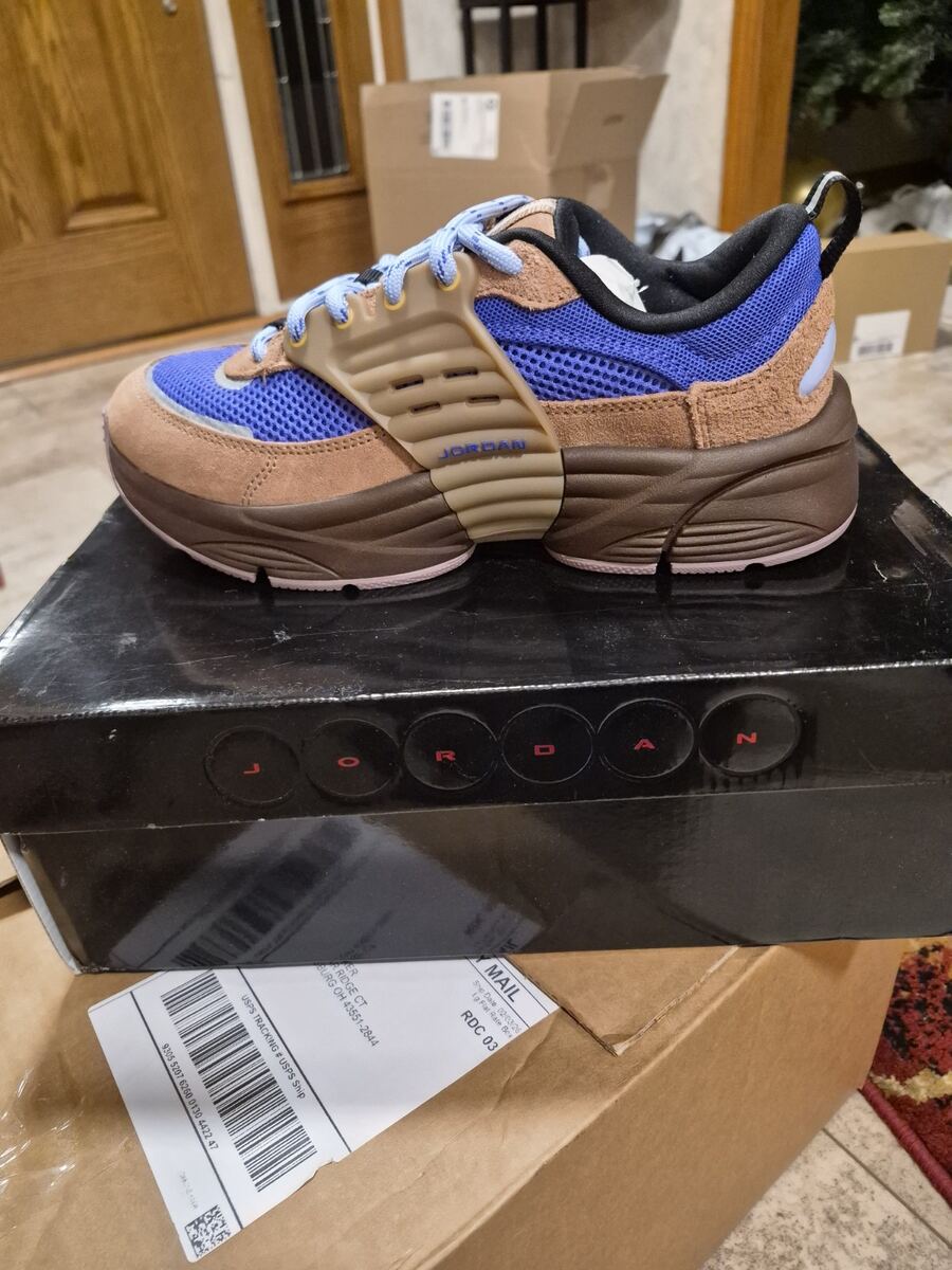 Jordan Trunner O/S SP 6.5 MEN OR 8 W US