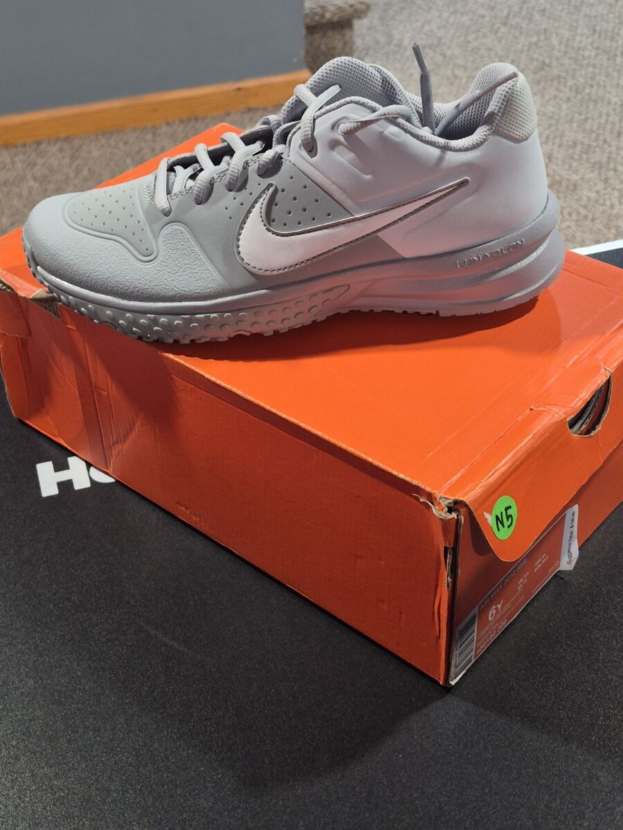 Nike Alpha Huarache Varsity Turf