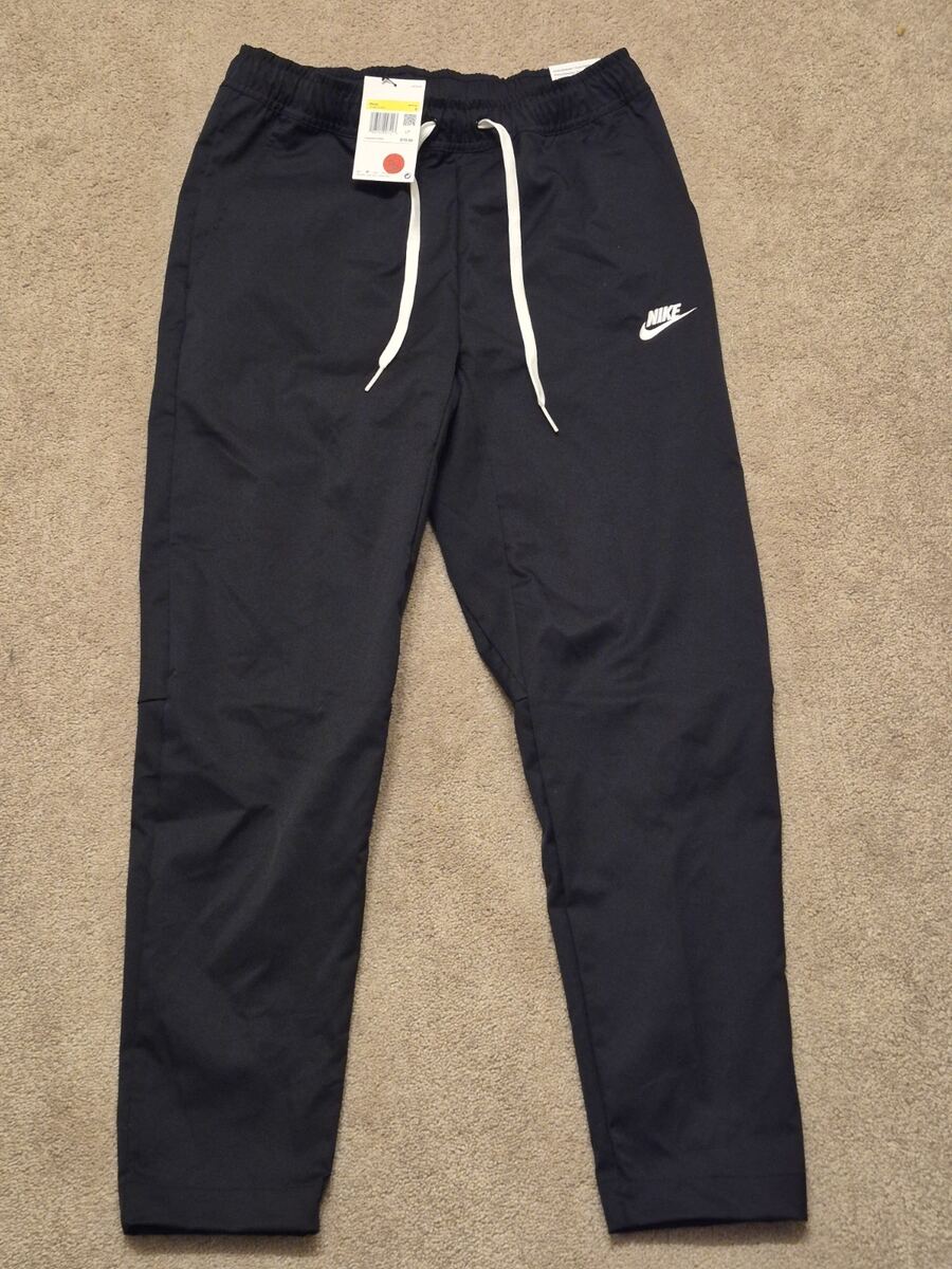Small Nike Men's Club Woven Tapered Leg Pants